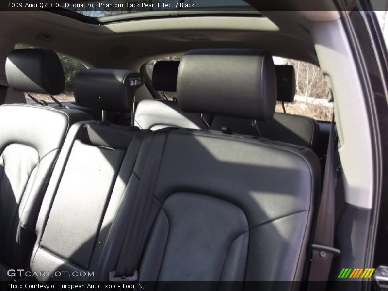 Phantom Black Pearl Effect / Black 2009 Audi Q7 3.0 TDI quattro