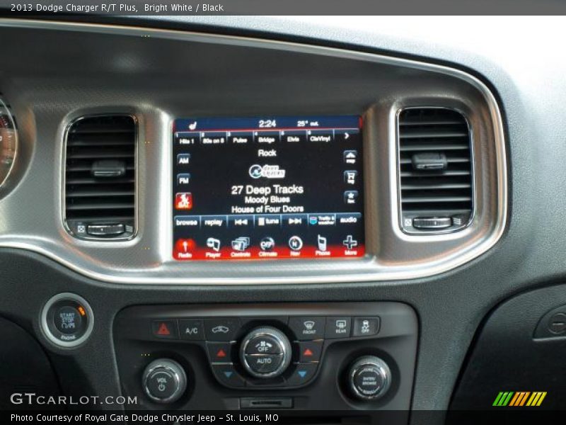 Bright White / Black 2013 Dodge Charger R/T Plus