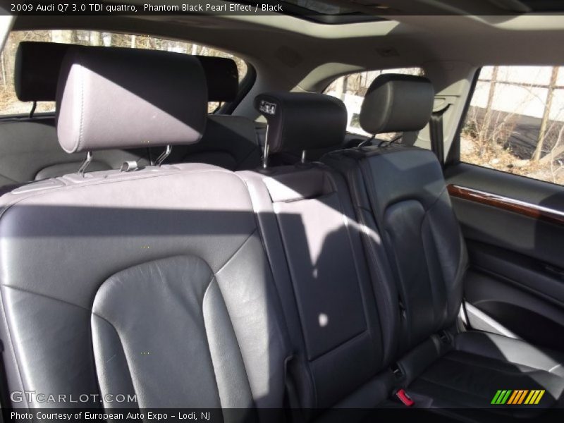 Phantom Black Pearl Effect / Black 2009 Audi Q7 3.0 TDI quattro