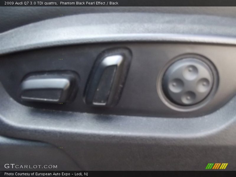 Phantom Black Pearl Effect / Black 2009 Audi Q7 3.0 TDI quattro
