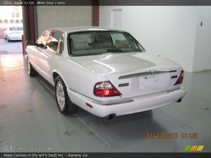 White Onyx / Ivory 2001 Jaguar XJ XJ8