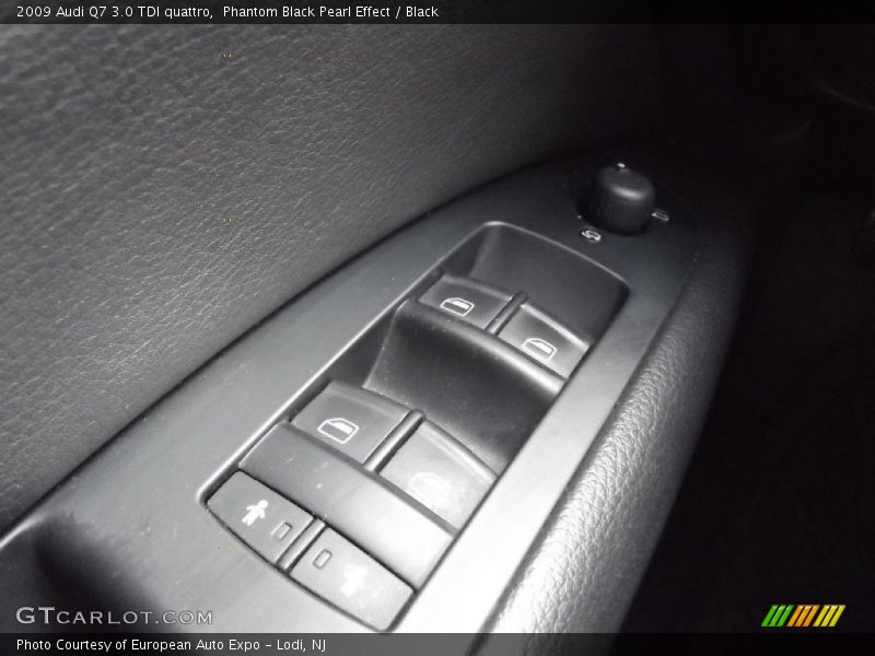 Phantom Black Pearl Effect / Black 2009 Audi Q7 3.0 TDI quattro