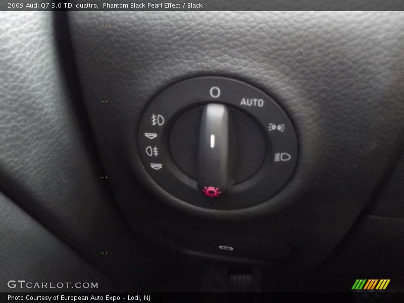 Phantom Black Pearl Effect / Black 2009 Audi Q7 3.0 TDI quattro