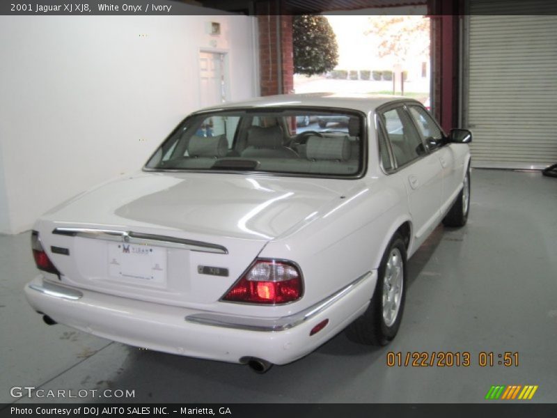 White Onyx / Ivory 2001 Jaguar XJ XJ8
