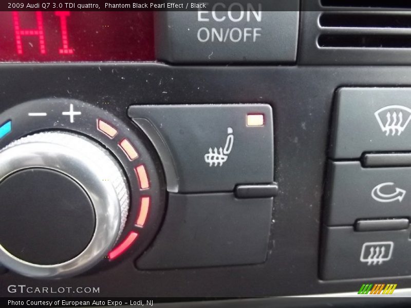 Phantom Black Pearl Effect / Black 2009 Audi Q7 3.0 TDI quattro