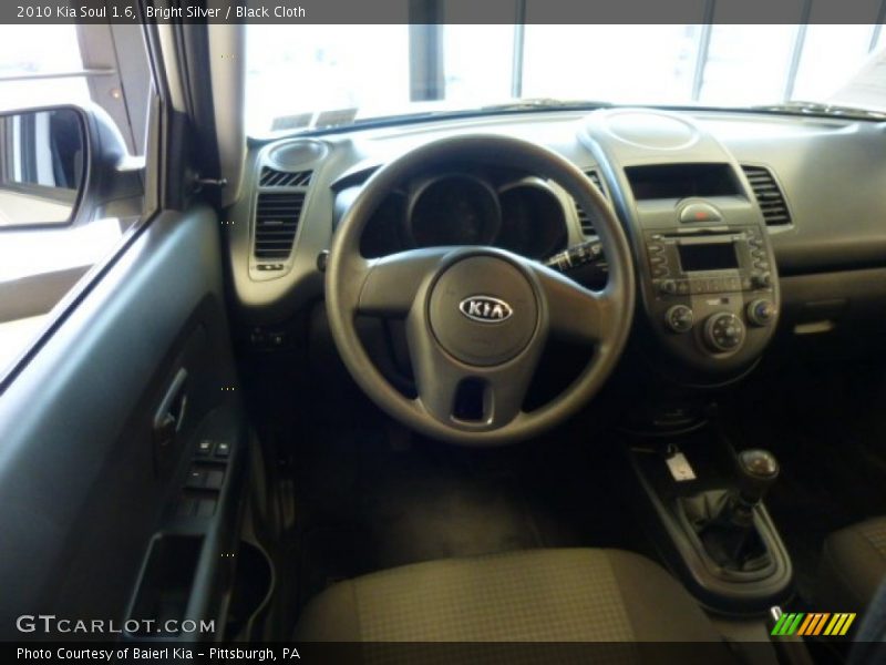 Bright Silver / Black Cloth 2010 Kia Soul 1.6