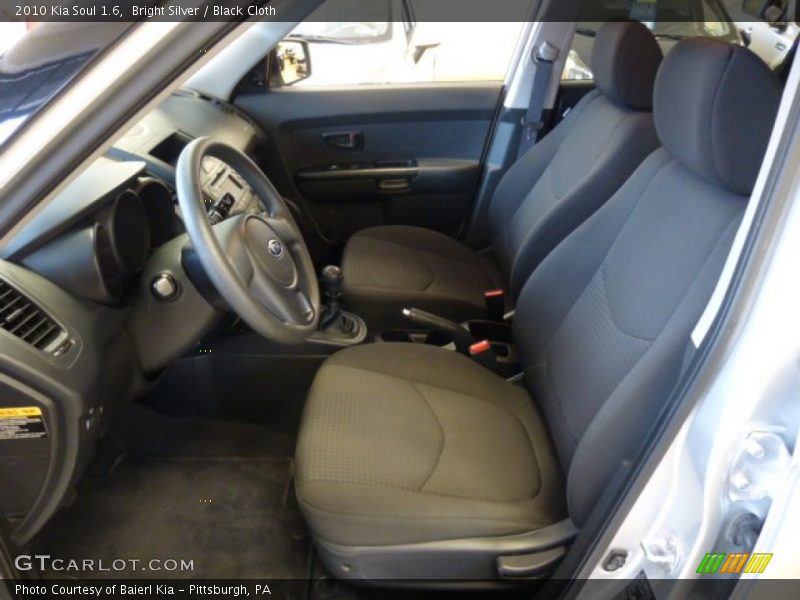 Bright Silver / Black Cloth 2010 Kia Soul 1.6