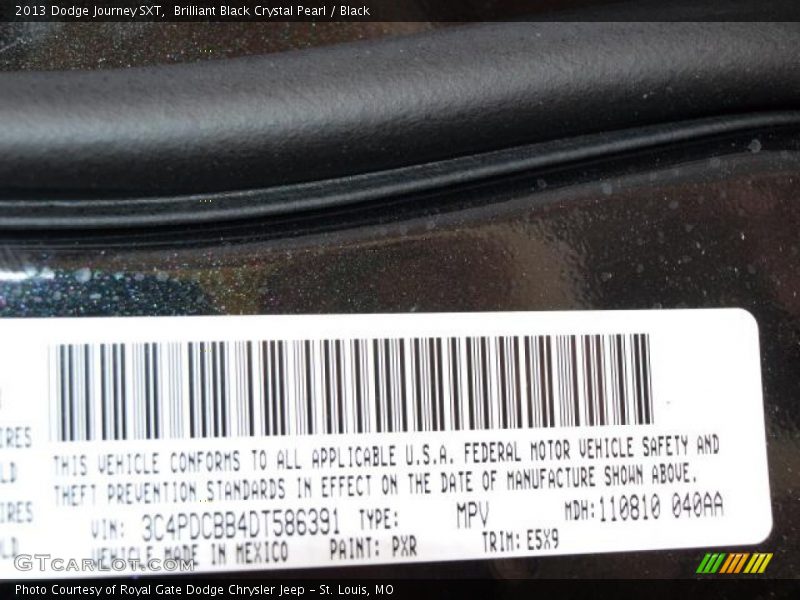 Brilliant Black Crystal Pearl / Black 2013 Dodge Journey SXT