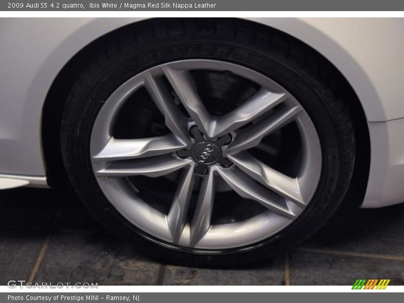 Ibis White / Magma Red Silk Nappa Leather 2009 Audi S5 4.2 quattro