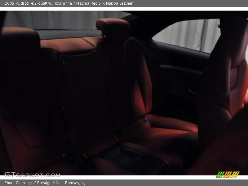 Ibis White / Magma Red Silk Nappa Leather 2009 Audi S5 4.2 quattro