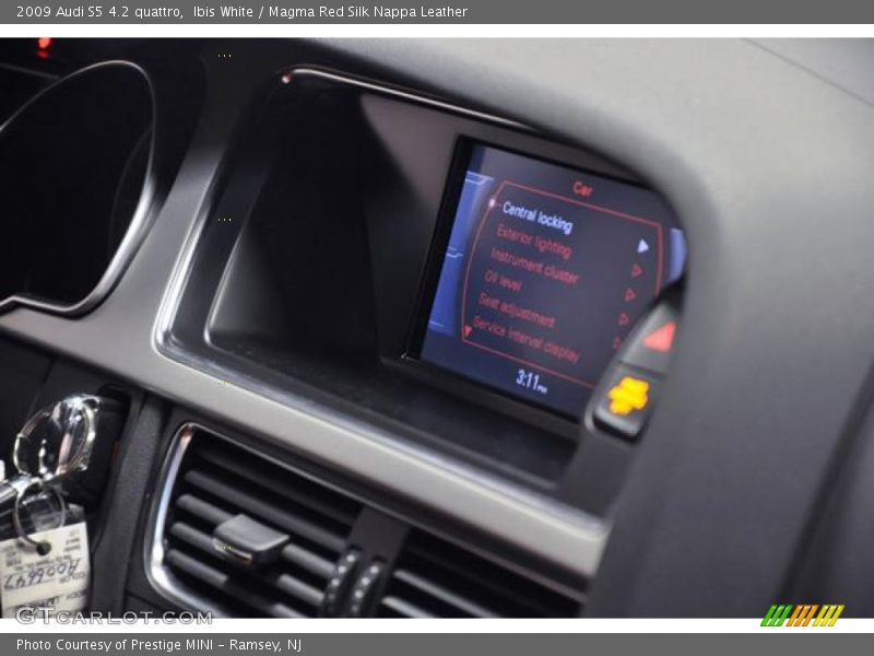 Ibis White / Magma Red Silk Nappa Leather 2009 Audi S5 4.2 quattro