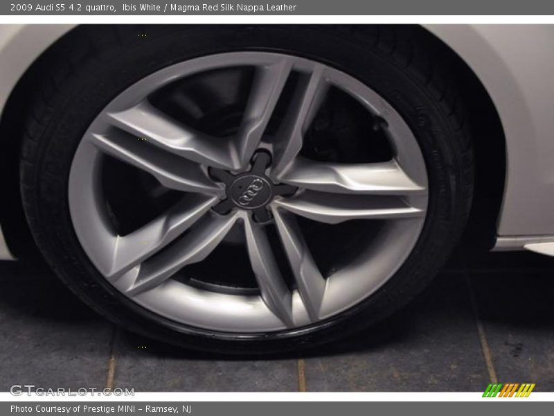 Ibis White / Magma Red Silk Nappa Leather 2009 Audi S5 4.2 quattro