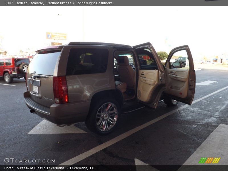 Radiant Bronze / Cocoa/Light Cashmere 2007 Cadillac Escalade