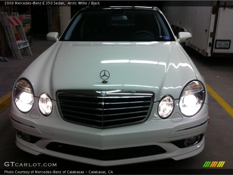 Arctic White / Black 2009 Mercedes-Benz E 350 Sedan