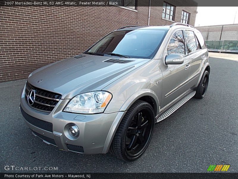 Front 3/4 View of 2007 ML 63 AMG 4Matic