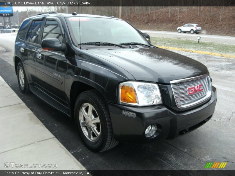 Onyx Black / Ebony 2005 GMC Envoy Denali 4x4