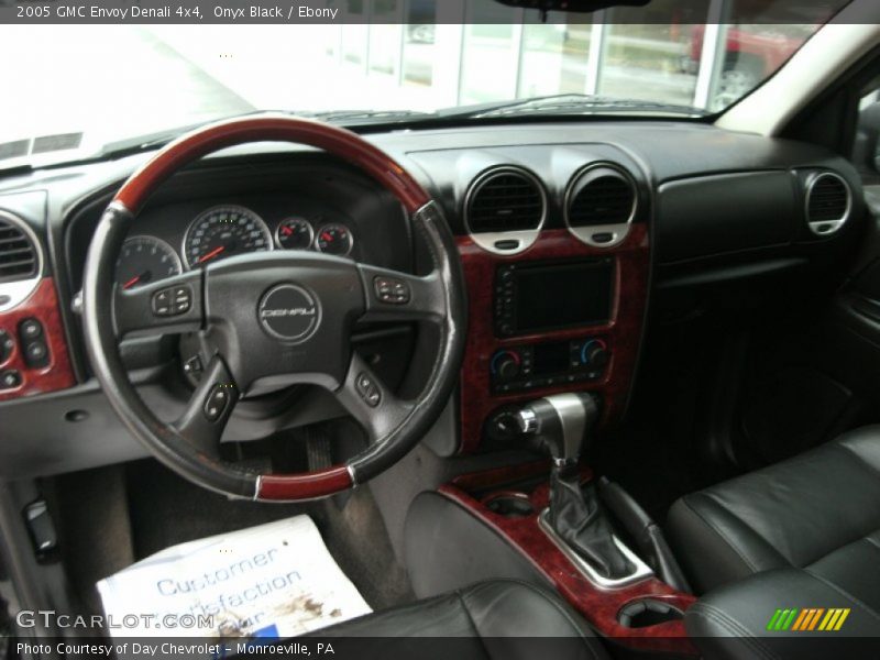 Onyx Black / Ebony 2005 GMC Envoy Denali 4x4