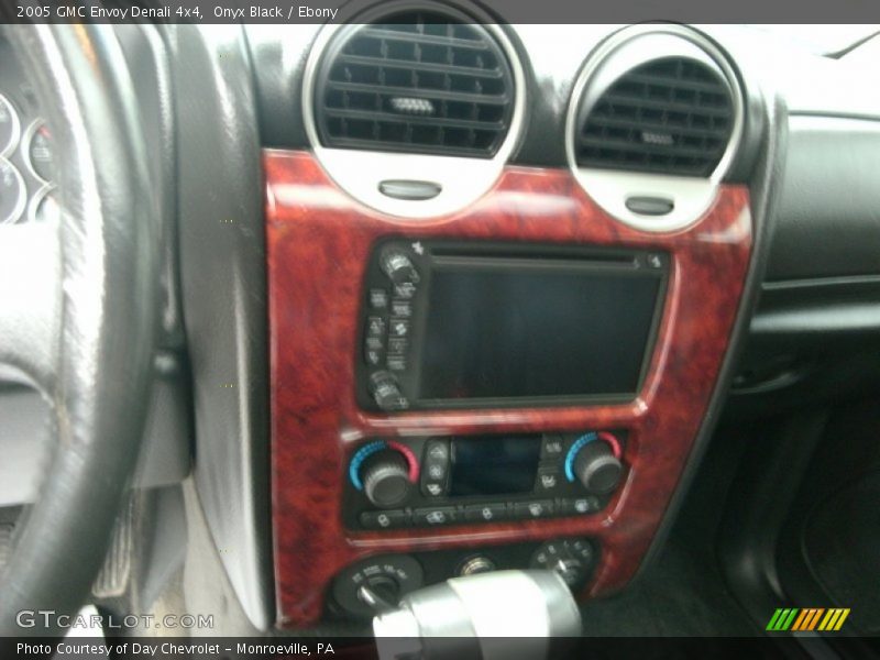 Onyx Black / Ebony 2005 GMC Envoy Denali 4x4