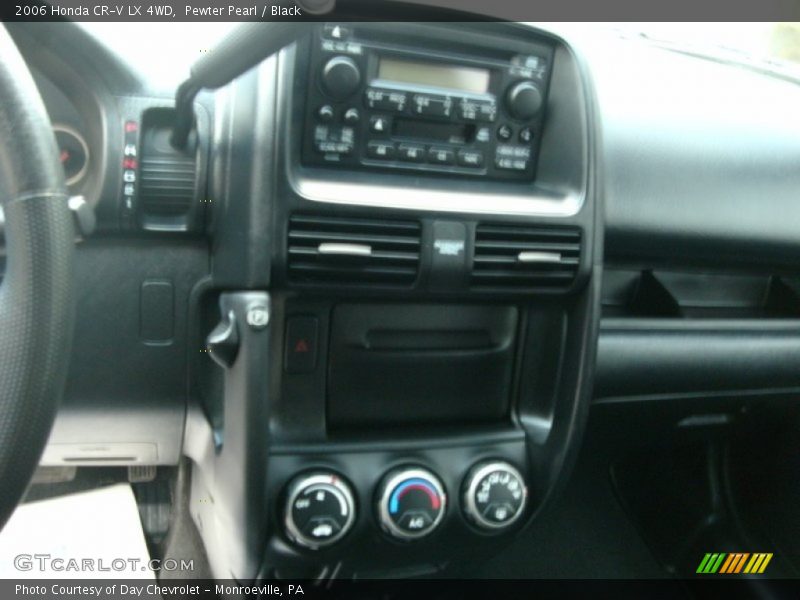 Pewter Pearl / Black 2006 Honda CR-V LX 4WD
