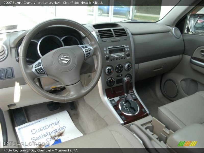 Clear Beige Metallic / Black 2007 Suzuki Grand Vitara Luxury 4x4