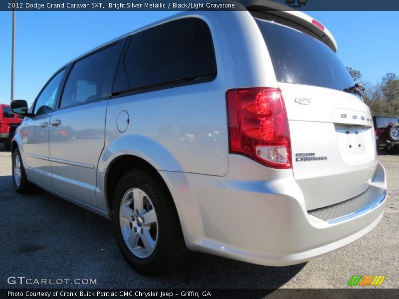 Bright Silver Metallic / Black/Light Graystone 2012 Dodge Grand Caravan SXT