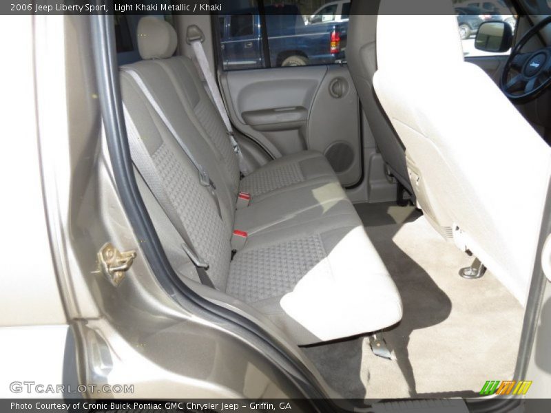 Light Khaki Metallic / Khaki 2006 Jeep Liberty Sport