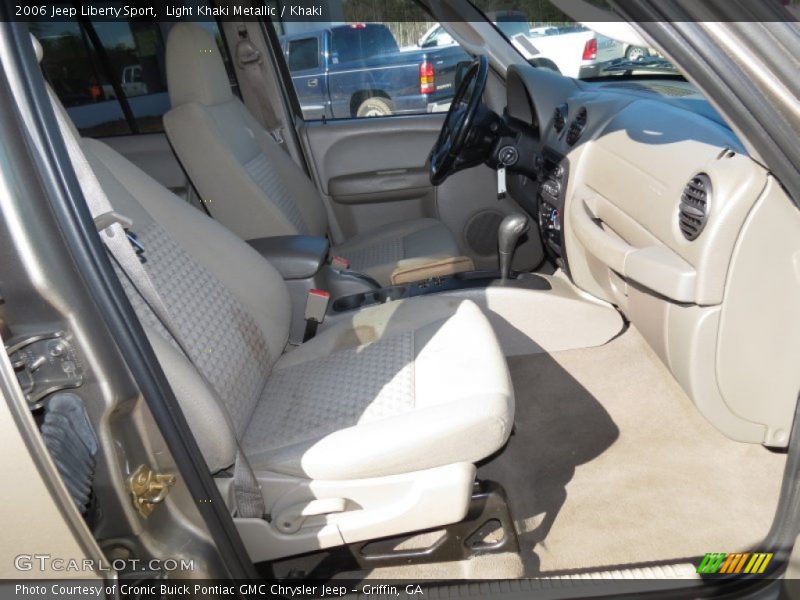 Light Khaki Metallic / Khaki 2006 Jeep Liberty Sport