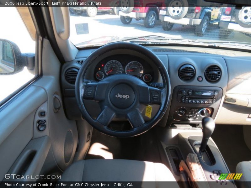 Light Khaki Metallic / Khaki 2006 Jeep Liberty Sport