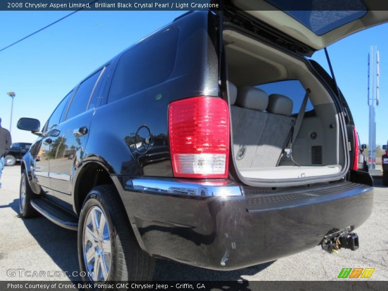 Brilliant Black Crystal Pearl / Light Graystone 2008 Chrysler Aspen Limited