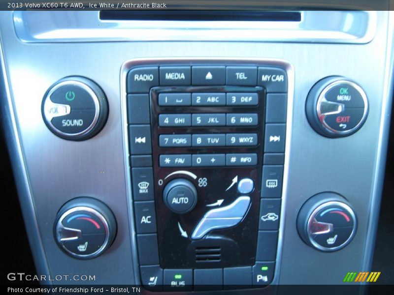 Ice White / Anthracite Black 2013 Volvo XC60 T6 AWD