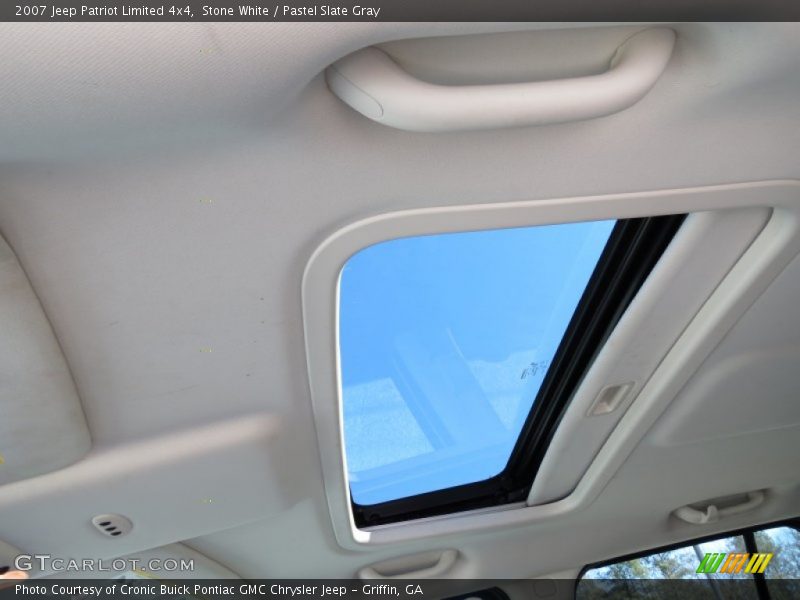 Stone White / Pastel Slate Gray 2007 Jeep Patriot Limited 4x4