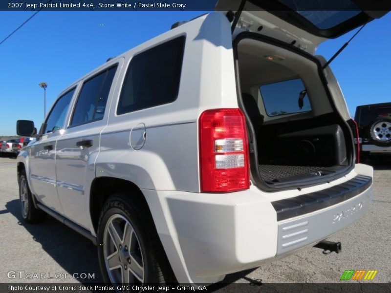 Stone White / Pastel Slate Gray 2007 Jeep Patriot Limited 4x4