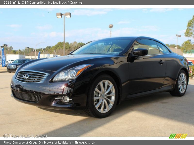 Front 3/4 View of 2013 G 37 Convertible
