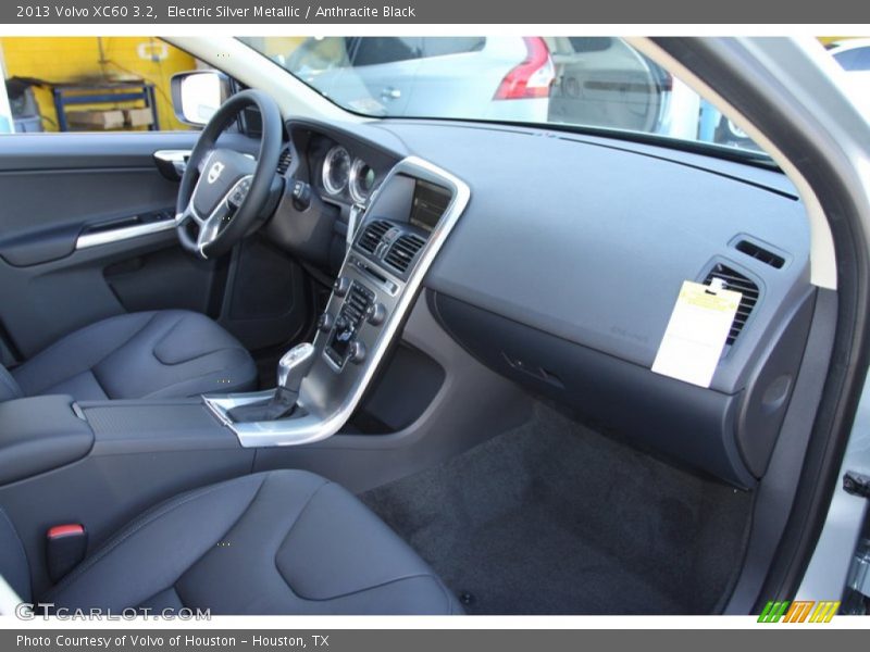 Electric Silver Metallic / Anthracite Black 2013 Volvo XC60 3.2