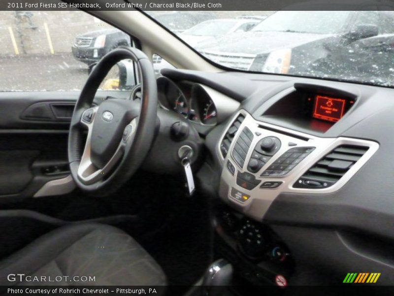 Oxford White / Charcoal Black/Blue Cloth 2011 Ford Fiesta SES Hatchback