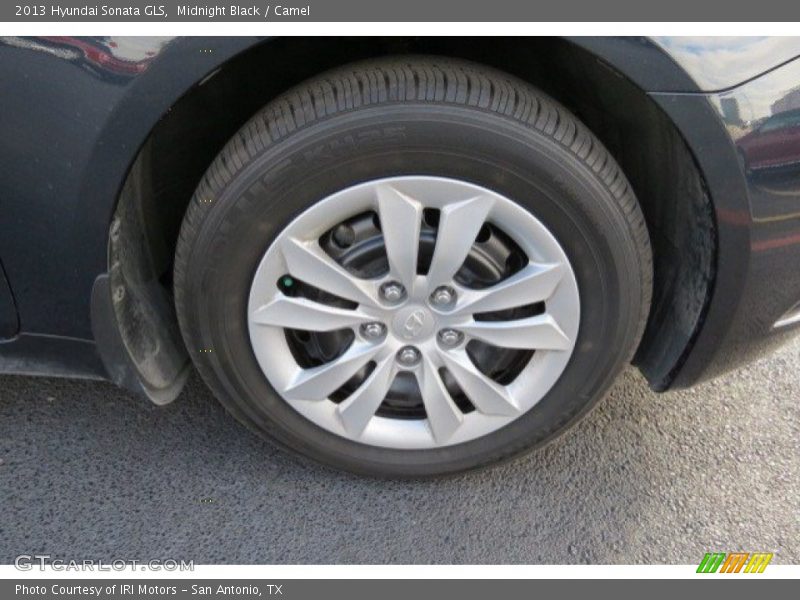 Midnight Black / Camel 2013 Hyundai Sonata GLS