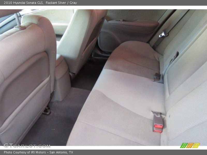 Radiant Silver / Gray 2010 Hyundai Sonata GLS