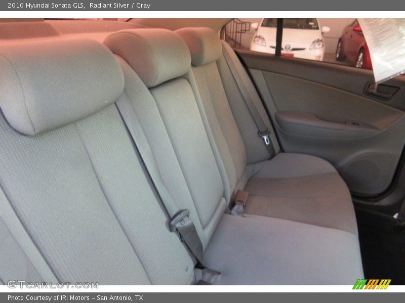 Radiant Silver / Gray 2010 Hyundai Sonata GLS