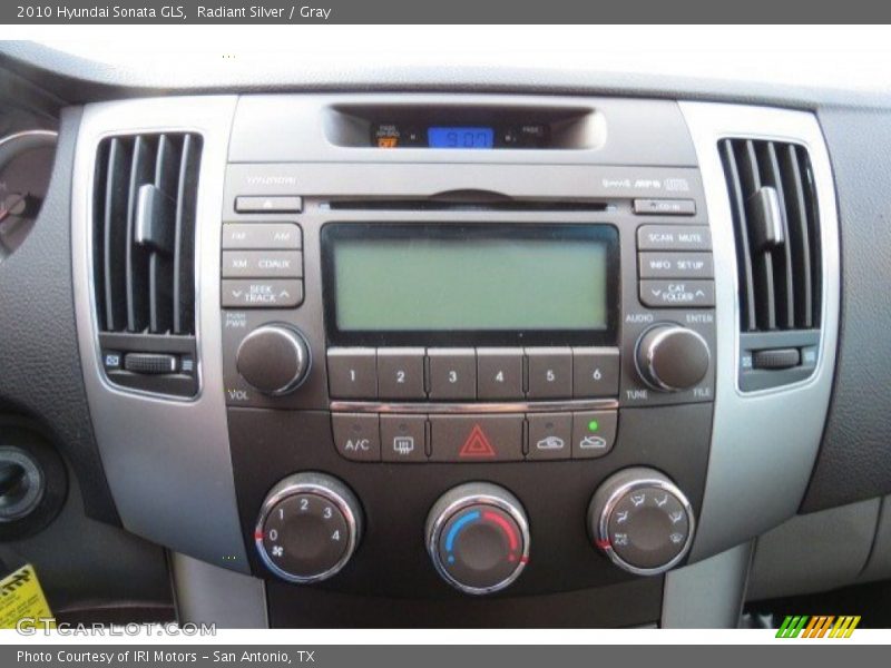 Radiant Silver / Gray 2010 Hyundai Sonata GLS
