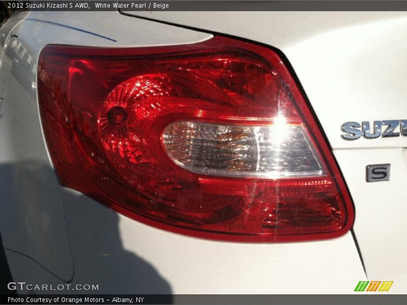 White Water Pearl / Beige 2012 Suzuki Kizashi S AWD