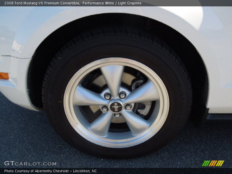  2008 Mustang V6 Premium Convertible Wheel