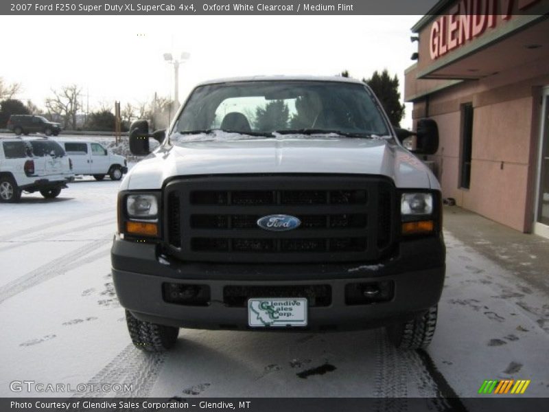 Oxford White Clearcoat / Medium Flint 2007 Ford F250 Super Duty XL SuperCab 4x4