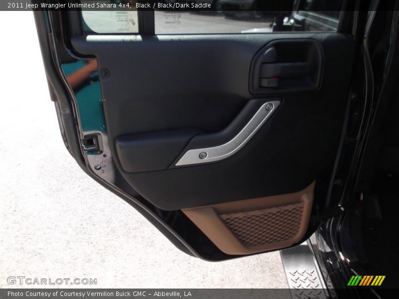 Black / Black/Dark Saddle 2011 Jeep Wrangler Unlimited Sahara 4x4