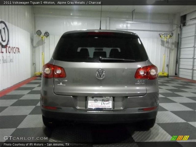 Alpine Gray Metallic / Charcoal 2011 Volkswagen Tiguan S 4Motion