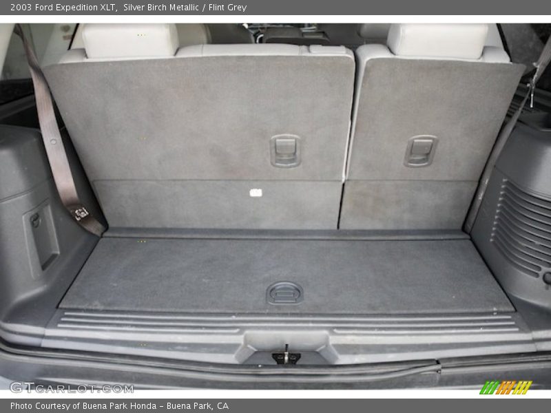  2003 Expedition XLT Trunk