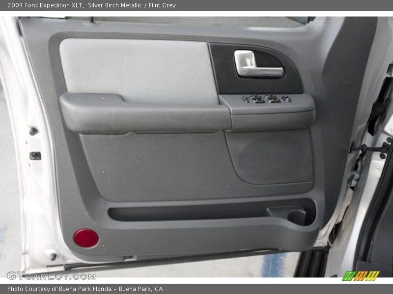 Silver Birch Metallic / Flint Grey 2003 Ford Expedition XLT