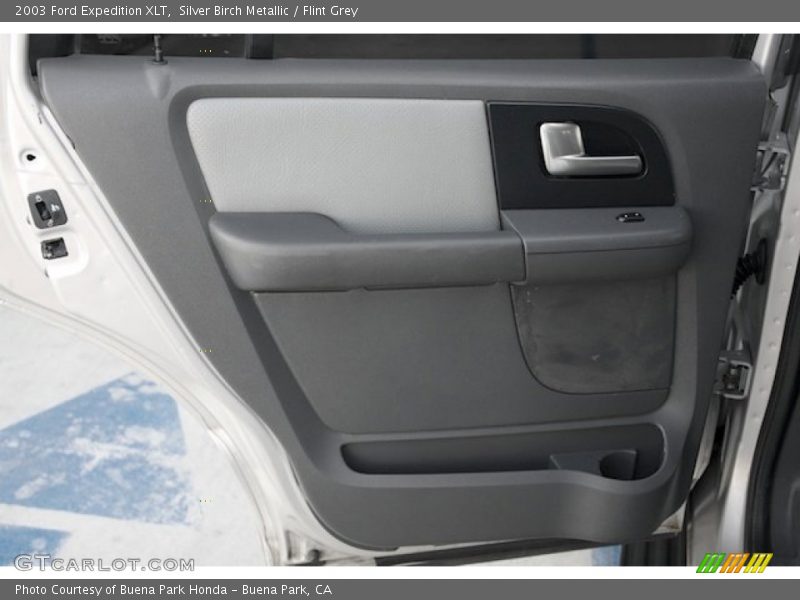 Silver Birch Metallic / Flint Grey 2003 Ford Expedition XLT