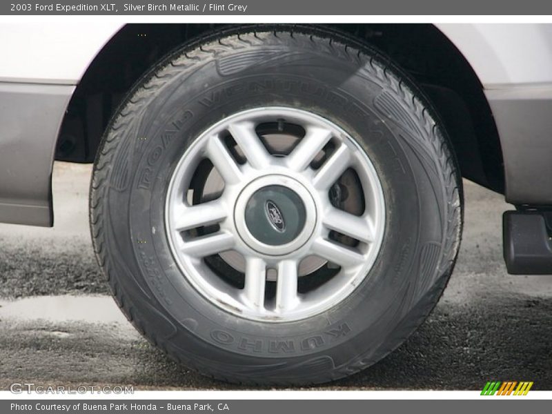  2003 Expedition XLT Wheel