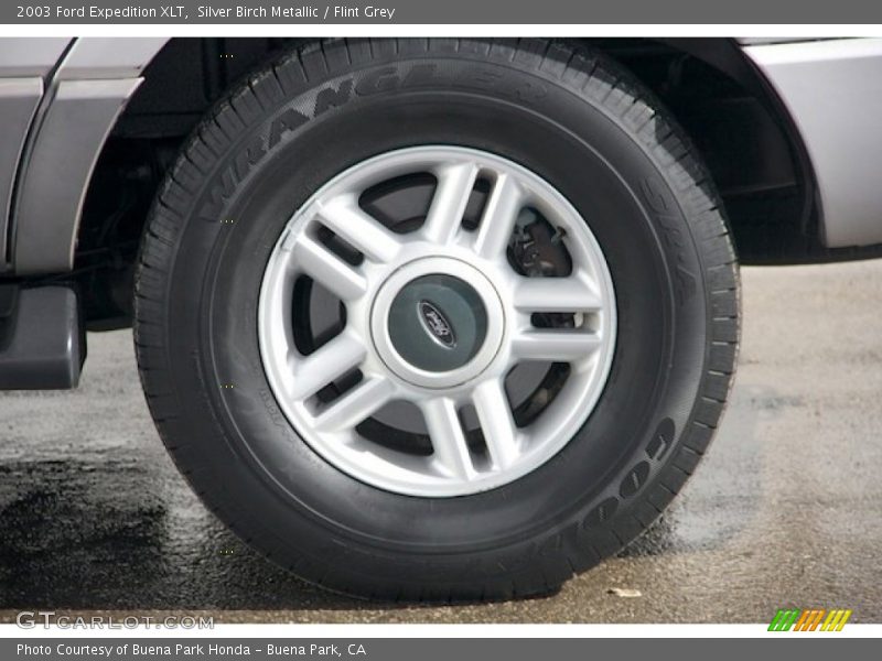  2003 Expedition XLT Wheel
