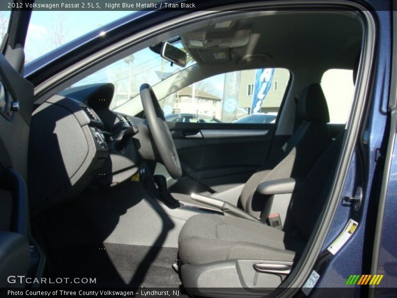 Night Blue Metallic / Titan Black 2012 Volkswagen Passat 2.5L S